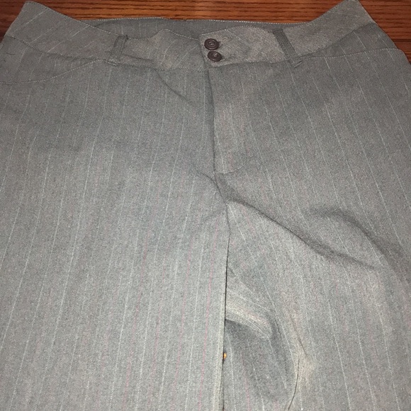 Women’s Pants Size 10 - Picture 5 of 12
